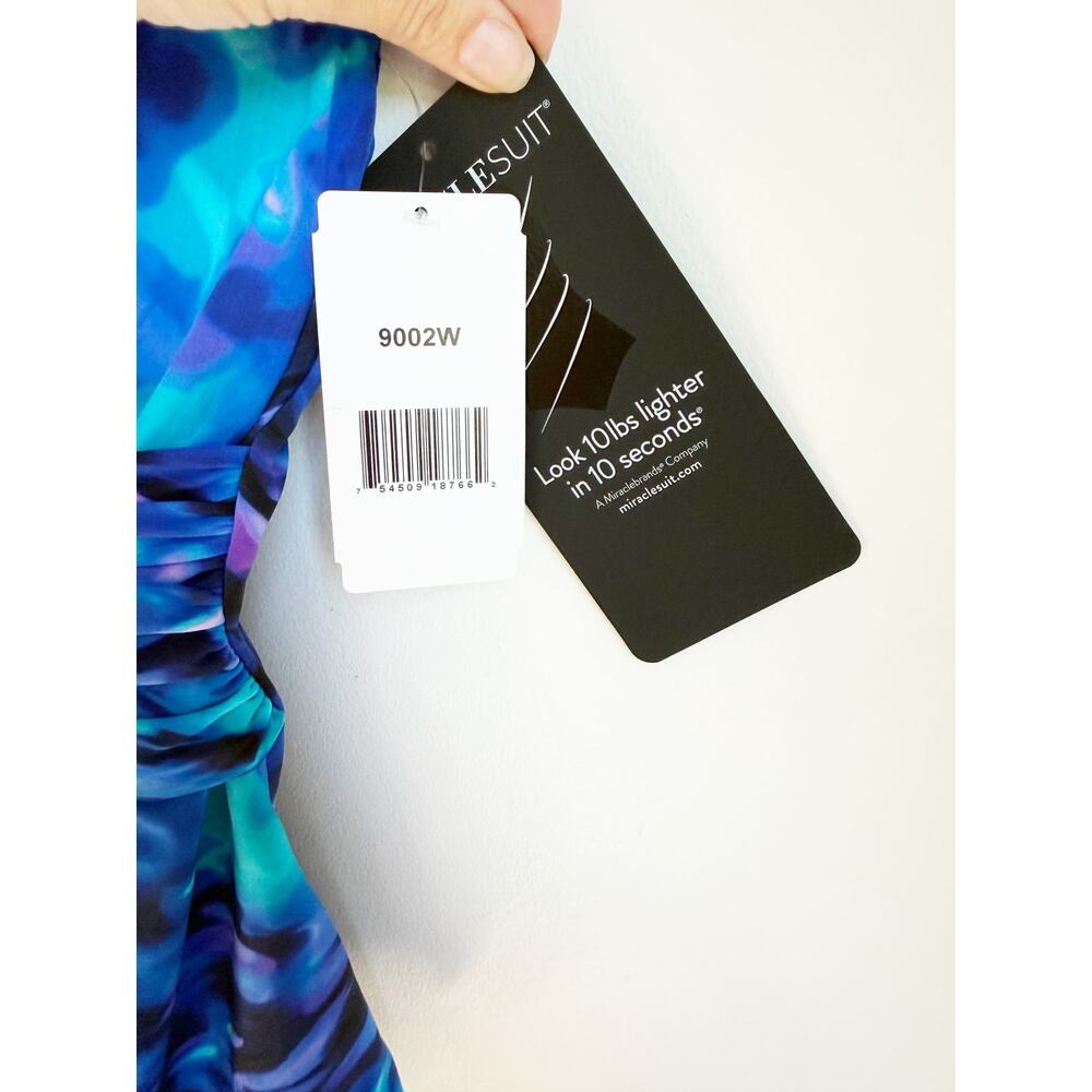 Miraclesuit Plus Size Cloud Leopard Revele One-Piece Swimsuit 18W - Picture 3 of 6